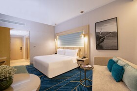 Maani Muscat Hotel & Suites