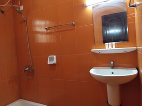 Al Areen Hotel Apartments by OYO Rooms