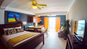 Tropical Suites Hotel