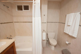 Tropical Suites Hotel
