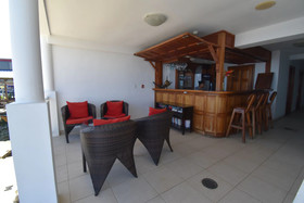 Tropical Suites Hotel
