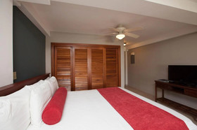 Tropical Suites Hotel