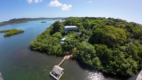 Los Secretos Guesthouse