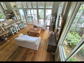 Los Secretos Guesthouse