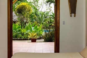Bluff Beach Retreat