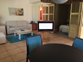 Coronado Luxury Club & Suites