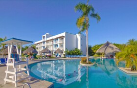 Playa Blanca Beach Resort