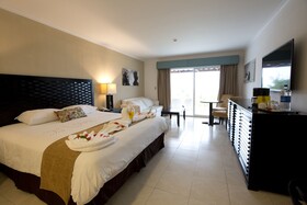 Playa Blanca Beach Resort