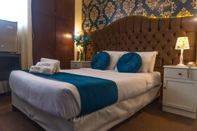 AM Hotels Collect