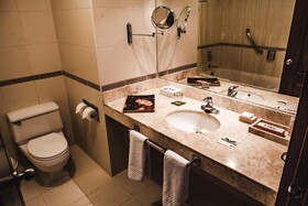BTH Hotel Arequipa Lake