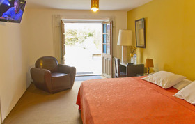 Las Mercedes Hostal Residencial
