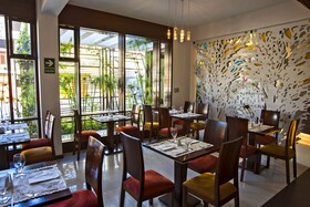 Mint Hotel