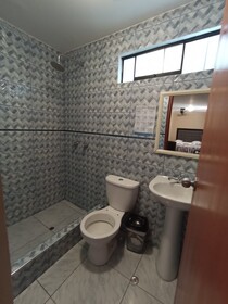 Colonial Suite
