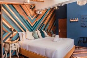 Hotel Selina Plaza de Armas