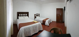 La Cabaña Hotel