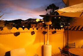 Los Apus & Mirador