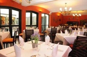 LP Los Portales Hotel