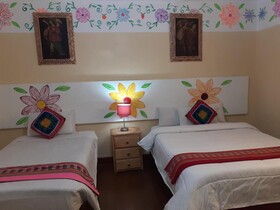 Reinbo Hostel B&B