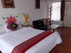 Reinbo Hostel B&B