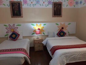 Reinbo Hostel B&B