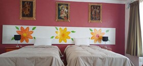 Reinbo Hostel B&B