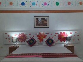 Reinbo Hostel B&B