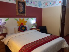 Reinbo Hostel B&B