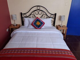 Reinbo Hostel B&B
