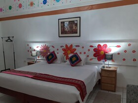 Reinbo Hostel B&B