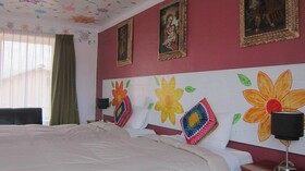 Reinbo Hostel B&B
