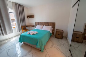 Los Esteros Hostal