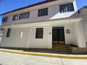 Tupac Hostel Huaraz