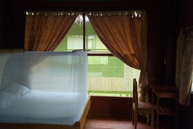 Ayaymama Eco Lodge & Expeditions