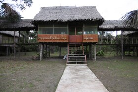 Ayaymama Eco Lodge & Expeditions