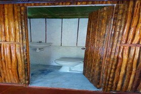 Ayaymama Eco Lodge & Expeditions