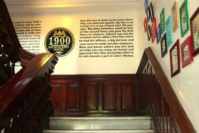 1900 Backpackers Hostel