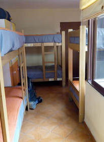 335 Backpackers