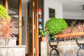 Daniel's Apart Hotel