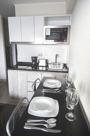 Grau 15 by Trendy Host