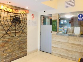 Hostal Carlos Tenaud