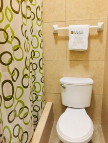 Hostal Carlos Tenaud