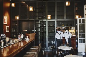 Hotel B