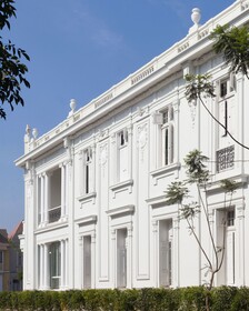 Hotel B