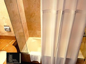 J&A Classic Hotel