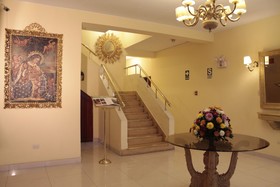 Manhattan Inn Airport Hotel