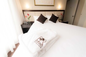 Roosevelt & Suites