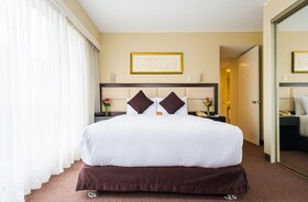 Roosevelt & Suites