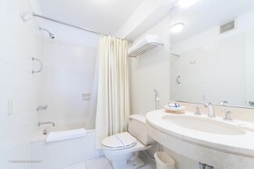 Roosevelt & Suites