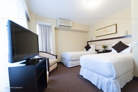 Roosevelt & Suites