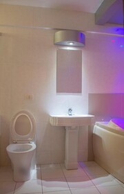 Royal Garden Hotel